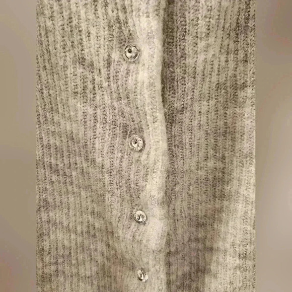 Cato NWT Size XS Grey Long Sleeve T Shirt Buttons Slim Fit Sweater #Q369 - Picture 2 of 6